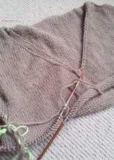 Wool pullover - On the beach