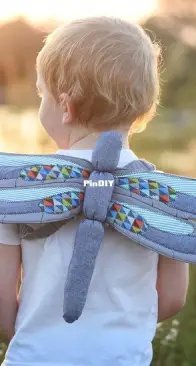 Twig + Tale - Dragonfly Wings - English