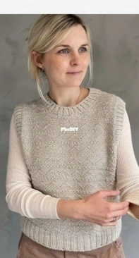 Sille Slipover by Mette-Wendelboe Okkels - PetiteKnit