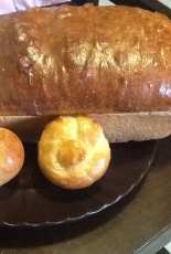 sandwich bread and soft dinner rolls