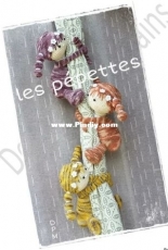 Deux Petites Mains - The Two Little Hands - Sandrine Campana Garcia - The Pepettes curtain tiebacks - French