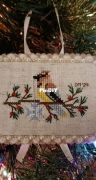 Holiday Birds Ornaments - PigeonCoopDesigns