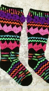 Spider Mambo Designs - Laurie Kahn - Hearts and Posies for the Tosies Slipper Stockings
