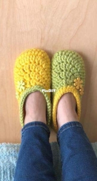 Nutty Patterns - Bina Alper - Emilia Slippers For Teens And Adults