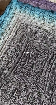 Alcea blanket by Aleksandra Gryzik