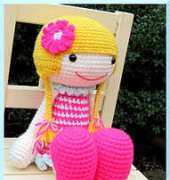K and J Dolls - Sayjai Thawornsupacharoen - Huggy Izzy