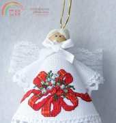 Angel with ribbon and mistletoe by Leasure Arts