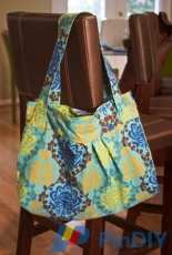 Elizabeth Carroll Designs - Diana Hobo Bag  - Free