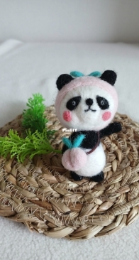 Panda-needle felting