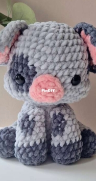 Sweet Fluffy Stitches - Jay / Jade Mooney - Nani the Pig