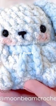 Moonbeamcrochet - Winter Bunny -  Free