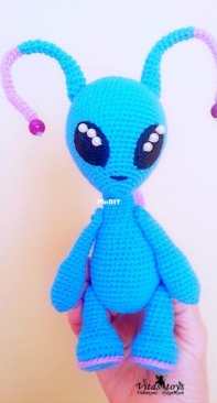 Vitas Toys -  Valentyna Pylypovych - Cute Alien Boy