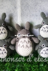 Totoro keychain