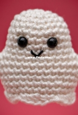 Stellas Yarn Universe - Stella Sharafi - Gilbert the Ghost - Free