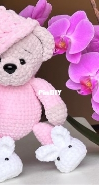 Medintseva Toys - Tatyana Medintseva - Bear in Pajamas With Lacey Hat