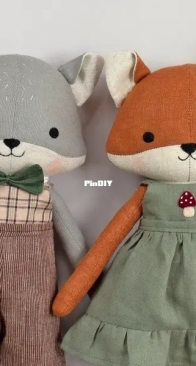 Studio Seren - Fox and Wolf Doll Plus Clothes