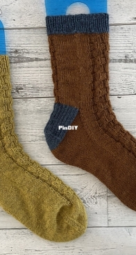 Links Socks by Kelsey Peterson