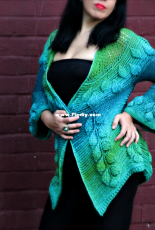 Bonita Patterns - Lianka Azulay - Embossed Leaves Seamless Cardigan
