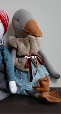 EFI Little Things _ 55 cm goose toy doll sewing pattern _ English