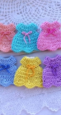 ViTasja - Vita Opalenyk / Vita crochet - Little Crochet Dress
