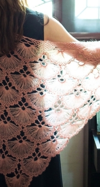 New Mommy Handmade DIY - Su Su Jie Jia - Susans Family - Mimosa Flower Shawl - Free