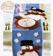 Maggies Crochet PA990 Frosty Fellows Table Runner and Placemat by Maggie Weldon and Beverly Westmoreland 2009