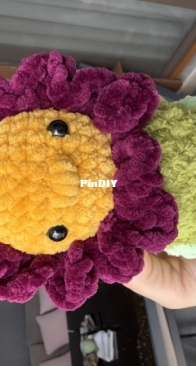 Cuddle flower friend