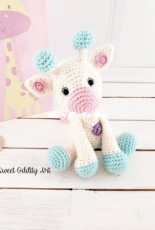 Sweet Oddity Art - Carolyne Brodie - Mini Giraffe