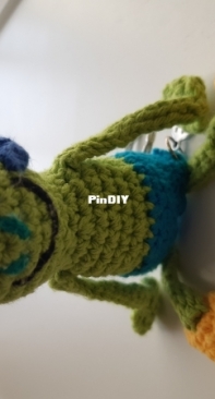 Frog keychain