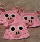 A Crafty Chick - Niki Wyre - Three Little Pigs Beanie Hat