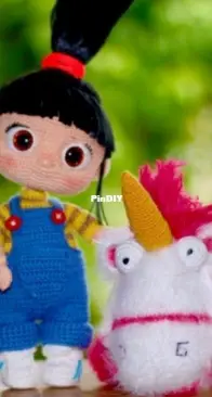 By Knitter Design - Canan - Agnes and her unicorn- English