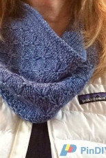 Lots of Lotus Cowl by Laura Snyder-Free