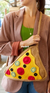 Premier Yarns - Amy Gunderson - Pepperoni Pizza Purse - Free