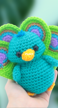 Stringy Ding Ding - Olive - Peacock Amigurumi - Free