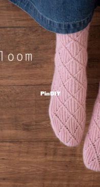 Lotus Bloom Socks by Yucca