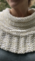 Cotton Cloud Cowl by Vicki Kinser-Free