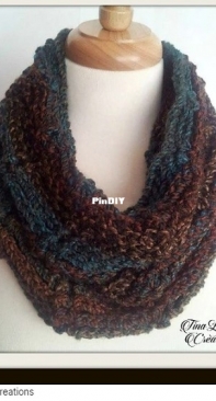 Tina Lynn Creations - Woodland Cowl