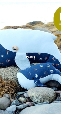 Rita Van Tassel Studio _ Whale Family Sewing Stuffed Toy Pillow Pattern _ English
