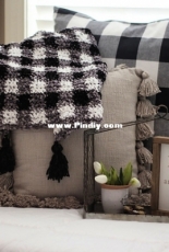 Love. Life. Yarn. - Amanda Saladin - Velvet Plaid Blanket