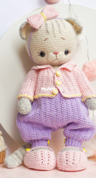 Polushka Bunny - Crochet Page - Gnomeland - CrochetGnome Toys - Maria Ermolova - Kitty and Marshmellow outfit - Kat en Poppenkleertjes Heemst - Chaton et Tenue Guimauve - French and Dutch