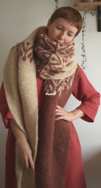 Nivalis Wrap by Teti Lutsak