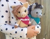 Grace and Yarn - Stephanie - Mini Horse and Donkey - Free