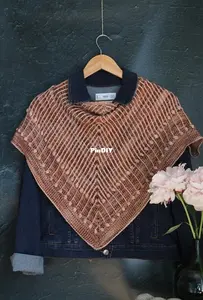 Jarana Shawl by Lucía Ruiz de Aguirre - English, Spanish