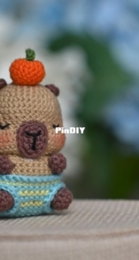 Funny Hook - Svetlana Maksimenko Muzalevskaya - Capybara Keychain