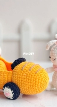 Purely Works - Nguyen Bich Thuy - Bunnys Carott Car