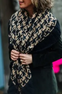 Rakish Shawl by The Lamb and Kid Designs - Free