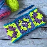 Start Crochet  - May Shehab - Glow Yarn Granny Square Headband