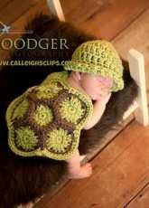 Calleighs Clips - Elisabeth Spivey -  Hatchling Turtle No 13