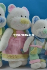 Knitting By Post - Beau, Belle, Boo and Bess Bears Toys Adventure 1