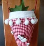 tilda - needlework sweet cones